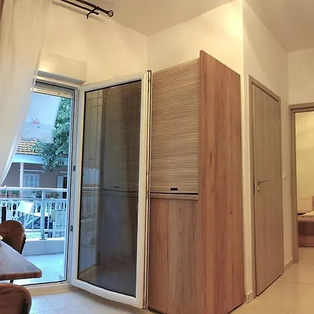 Apartment For Golden Vacations At Pefkochori